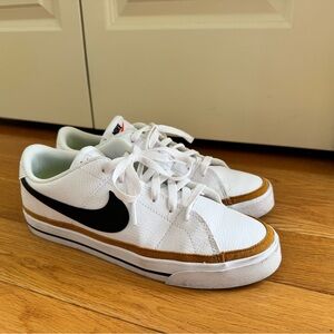 Women’s Nikes - size 9.5